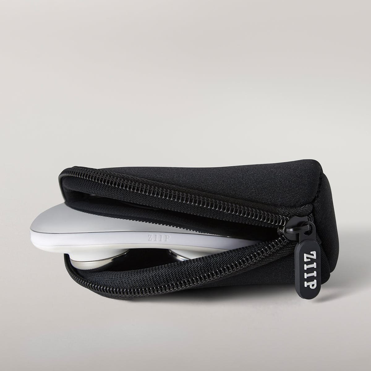 ZIIP Travel Bag - Image 2