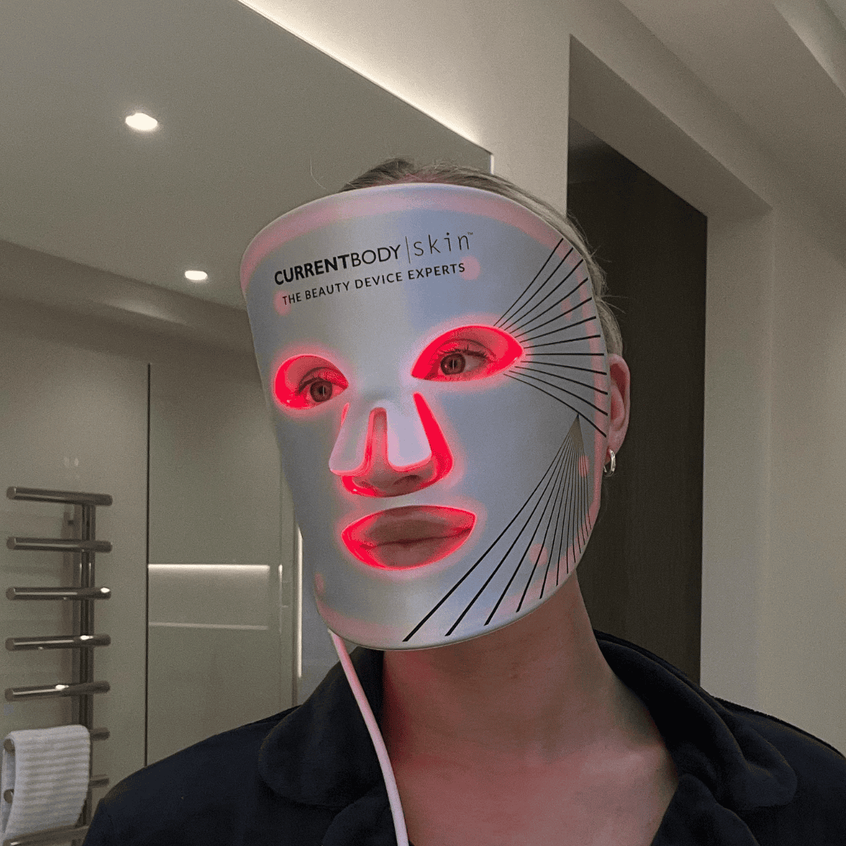 CurrentBody Skin LED Beauty Gift Set - Image 6